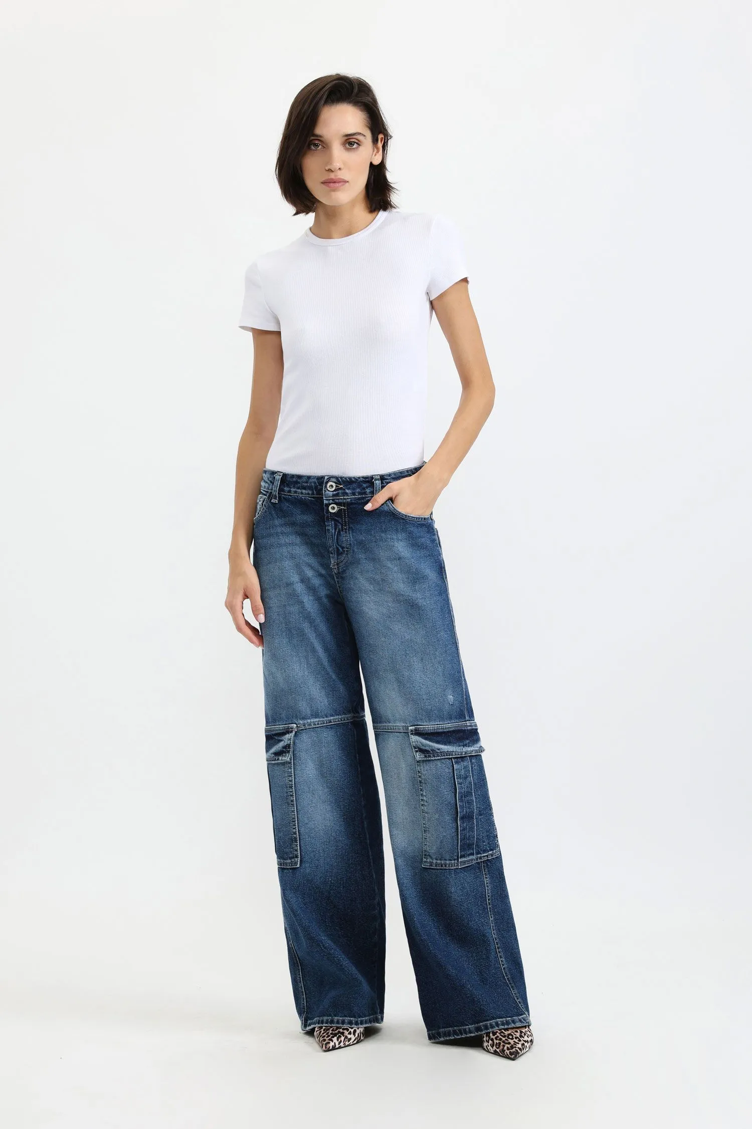 Jeans a gamba larga con tasche 