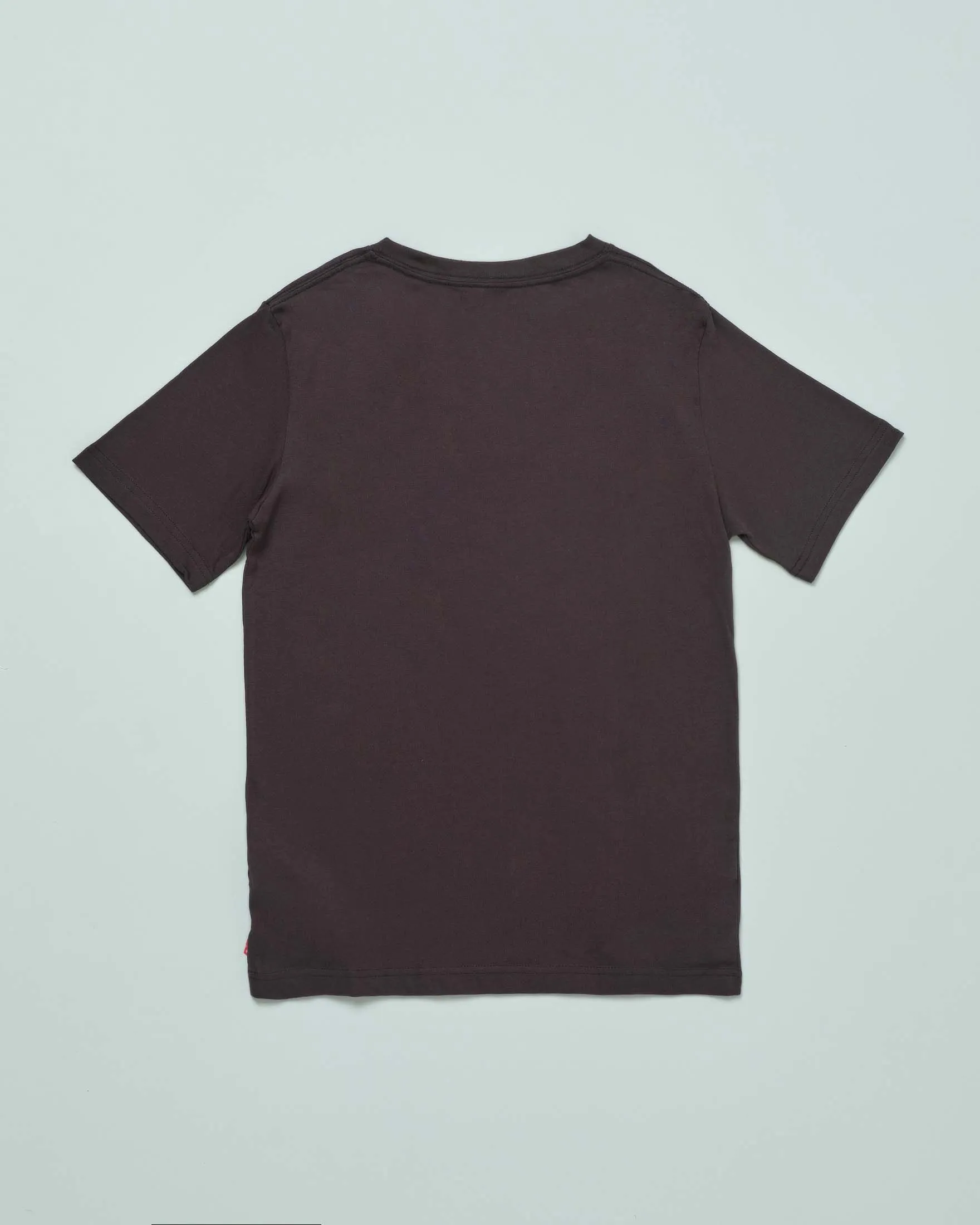 T-shirt nera mezza manica con stampa logo batwing infiammata 10-16 anni